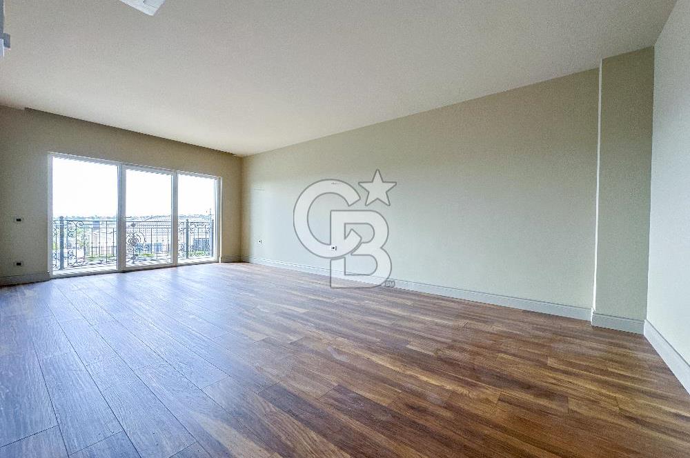 Büyükçekmece Villa Mahal Sitesinde Kiralık 7+1 Müstakil Villa