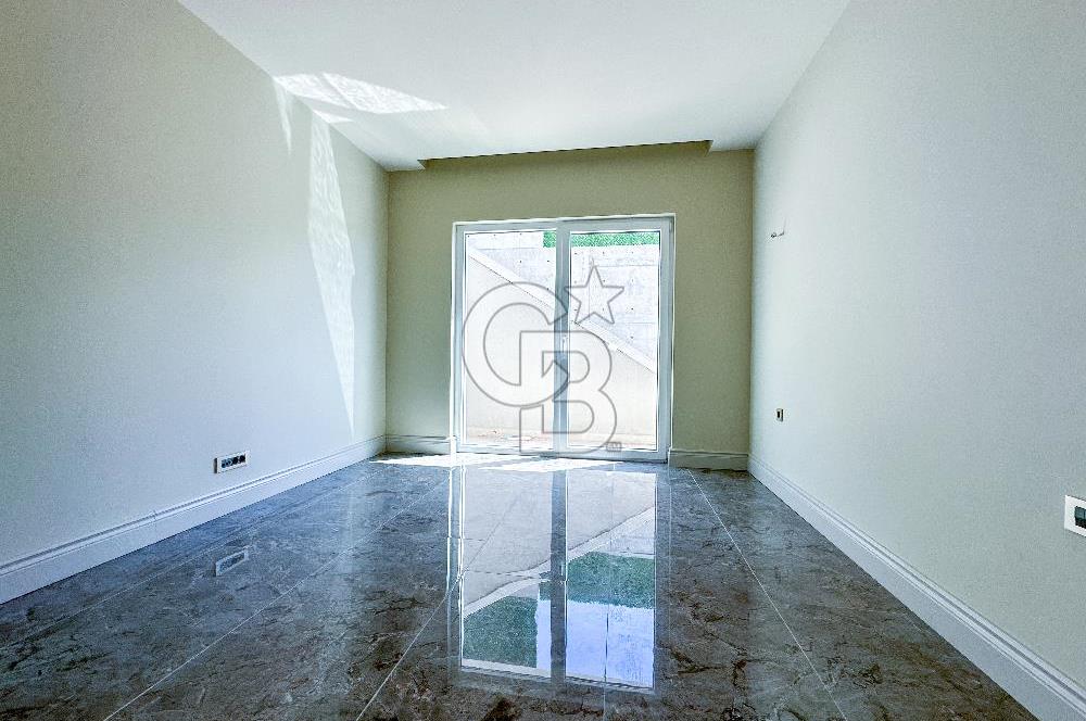 Büyükçekmece Villa Mahal Sitesinde Kiralık 7+1 Müstakil Villa