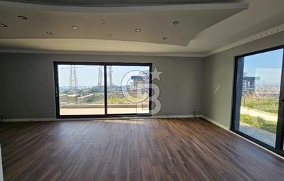 Yalova Merkezde Deniz Manzaralı Asansörlü Satılık Lüks Villa!