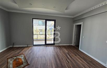 Yalova Merkezde Deniz Manzaralı Asansörlü Satılık Lüks Villa!