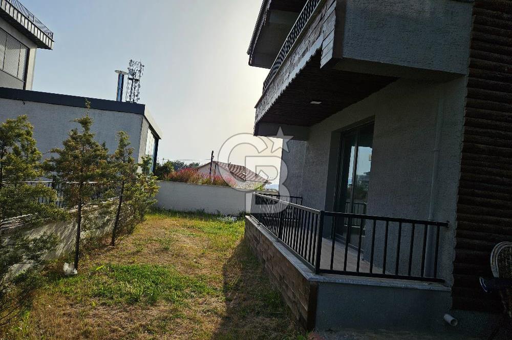 Yalova Merkezde Deniz Manzaralı Asansörlü Satılık Lüks Villa!