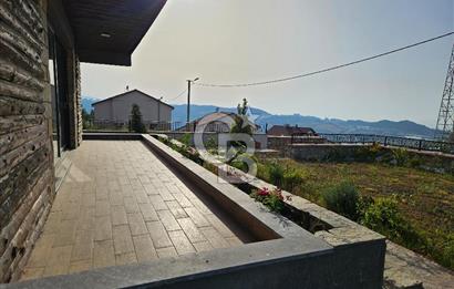 Yalova Merkezde Deniz Manzaralı Asansörlü Satılık Lüks Villa!