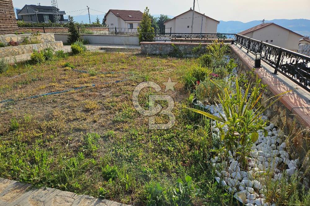 Yalova Merkezde Deniz Manzaralı Asansörlü Satılık Lüks Villa!