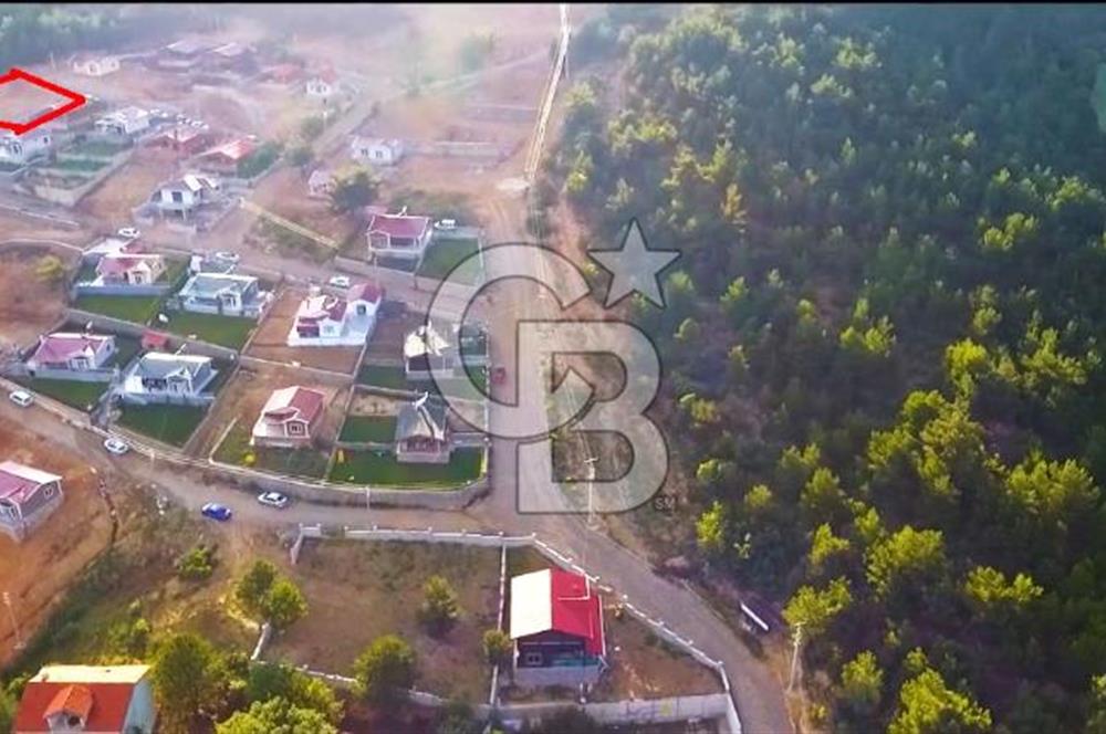 UŞAK GÖĞEM GÖL VE ORMAN MANZARALI İMARLI DEĞERLİ ARSA
