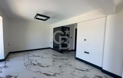 ÇANAKKALE GÜZELYALI'DA SİTE İÇİNDE YENİLENMİŞ 4+1 SATILIK VİLLA