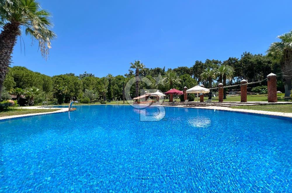 URLA ÇAMYUVA SİTESİ SATILIK 4+1 MÜSTAKİL VİLLA