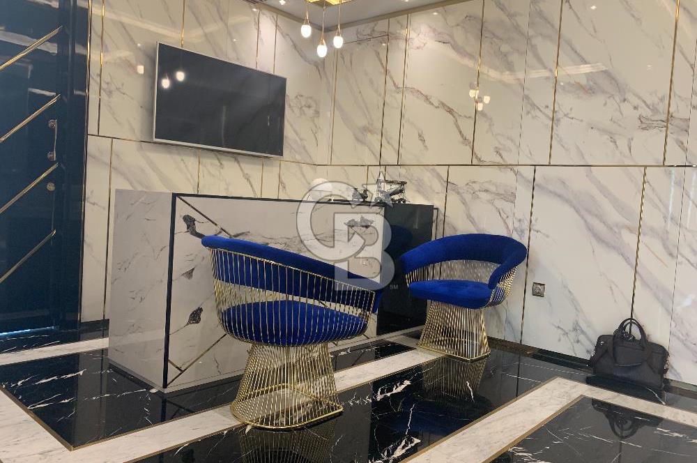 ÇUKURANBAR 1071 USTA PLAZADA ŞEHİR MANZARALI SATILIK LÜKS OFİS