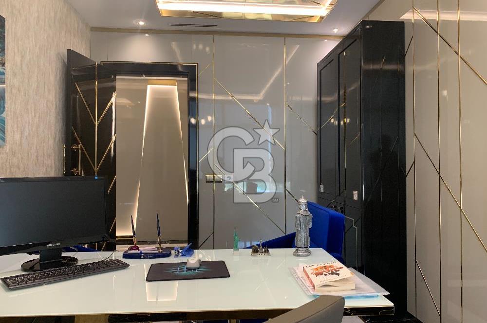ÇUKURANBAR 1071 USTA PLAZADA ŞEHİR MANZARALI SATILIK LÜKS OFİS