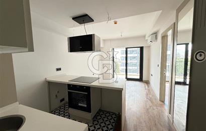 İZMİR BORNOVA PASSA NOVA DA HAVUZ CEPHELİ KİRALIK 1+1 DAİRE