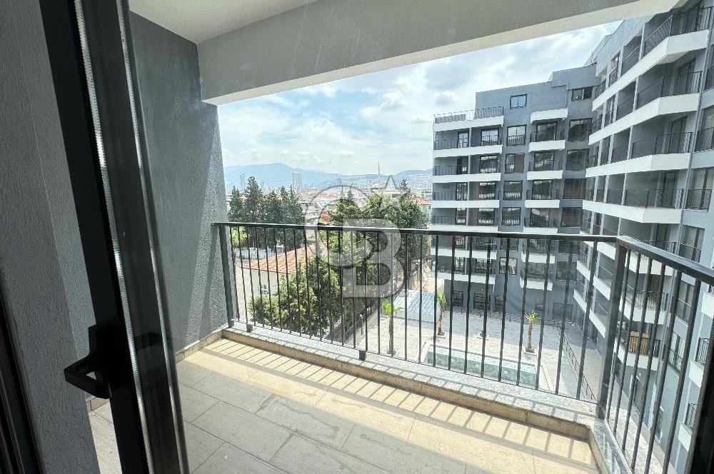 İZMİR BORNOVA PASSA NOVA DA HAVUZ CEPHELİ KİRALIK 1+1 DAİRE