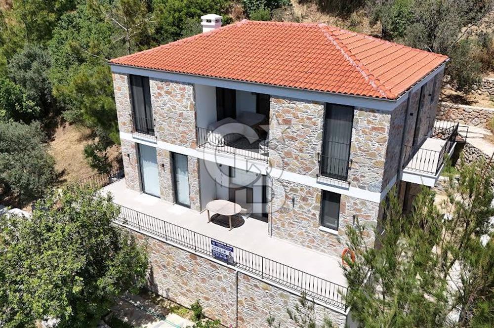 Datça Emecik Mahallesi'nde 861m²Arsa İçinde 390m² Lüks 4+1 Villa