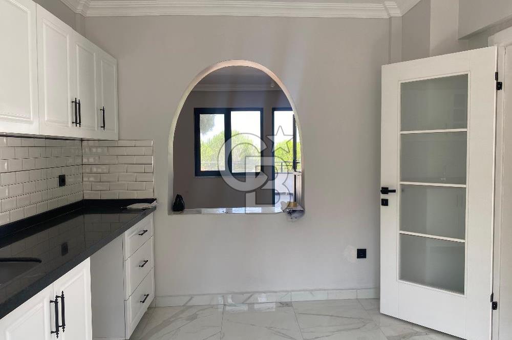 YALOVA TERMAL AKKÖY MENGÜÇ SİTESİNDE 6+2 LÜKS VİLLA!.