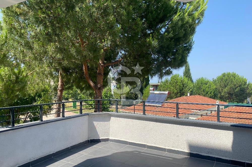 YALOVA TERMAL AKKÖY MENGÜÇ SİTESİNDE 6+2 LÜKS VİLLA!.