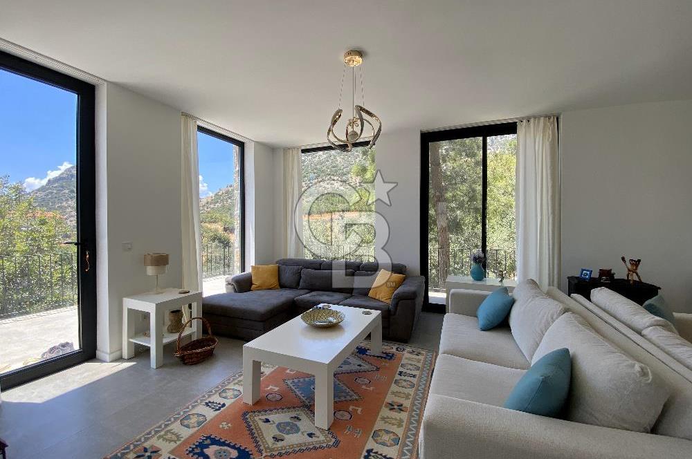 Datça Emecik Mahallesi'nde 861m²Arsa İçinde 390m² Lüks 4+1 Villa