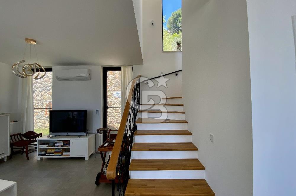 Datça Emecik Mahallesi'nde 861m²Arsa İçinde 390m² Lüks 4+1 Villa