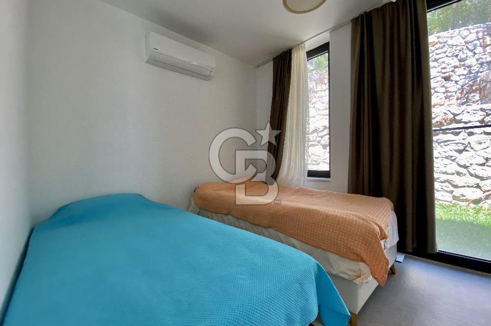 Datça Emecik Mahallesi'nde 861m²Arsa İçinde 390m² Lüks 4+1 Villa