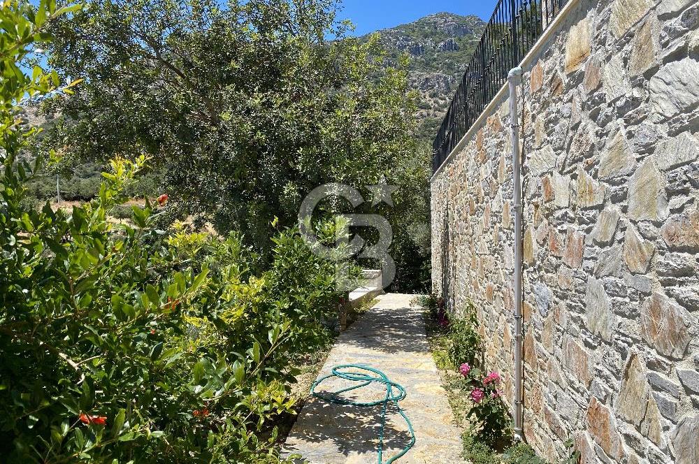 Datça Emecik Mahallesi'nde 861m²Arsa İçinde 390m² Lüks 4+1 Villa