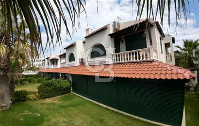 Ayvalık Sarımsaklı İnci Sitesi 4+1 Denize Sıfır Tripleks Villa