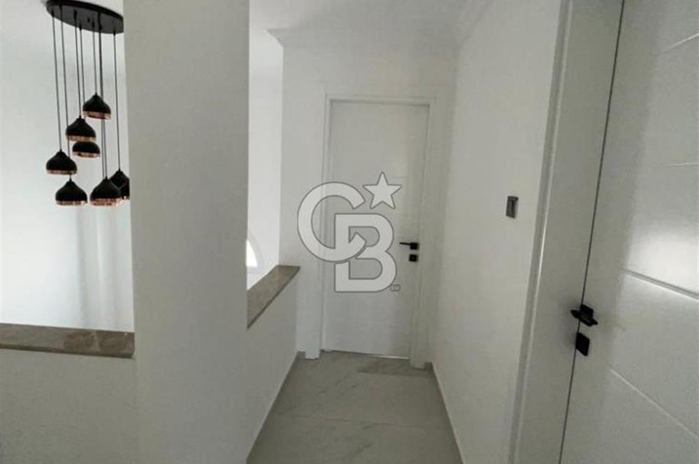 Ayvalık Sarımsaklı İnci Sitesi 4+1 Denize Sıfır Tripleks Villa