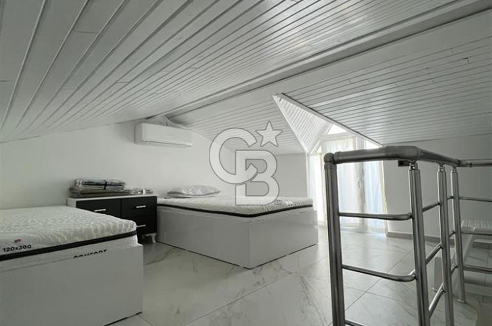 Ayvalık Sarımsaklı İnci Sitesi 4+1 Denize Sıfır Tripleks Villa