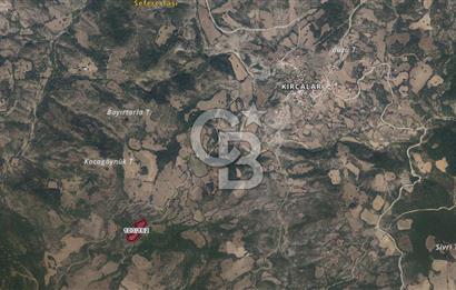LAPSEKİ KIRCALARDA KÖYÜN KARŞISINDA 6.251 M² SATILIK TARLA