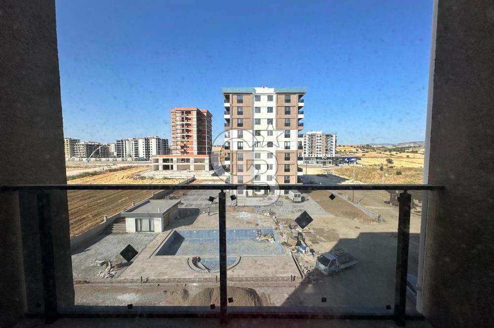 ÇANAKKALE ESENLER'DE HAVUZLU SİTE İÇİ SATILIK 3+1 ÖZEL DAİRE!