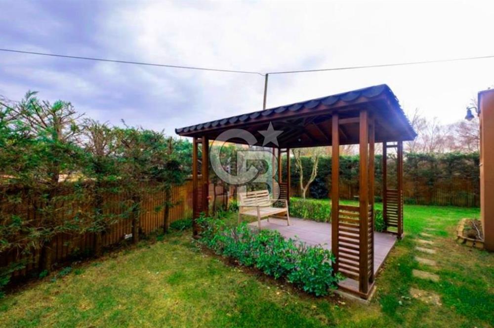 ŞİLE KUMBABADA GENİŞ BAHÇELİ SATILIK EN GÜZEL TRİPLEKS VİLLA