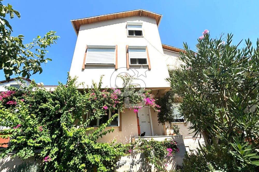 Güzelbahçe Yamaç Evler Sitesinde Kiralık Villa