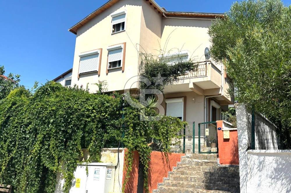 Güzelbahçe Yamaç Evler Sitesinde Kiralık Villa