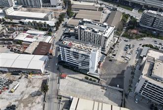 Bornova Yaşar Üni Karşısı Gümüş Vivora 5. Kat Eşyalı Kiralık 1+0