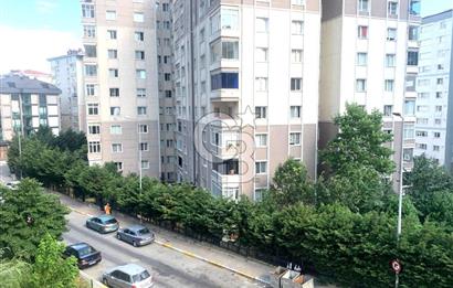 BEYLİKDÜZÜ ADNAN KAHVECİ MAH YENİ AY APARTMANI SATILIK 3+1 DAİRE