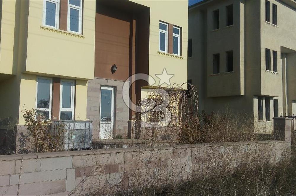 AKYURT BALIK HİSARDA HAVA ALANI YAKINI SATILIK 5+1 VİLLA
