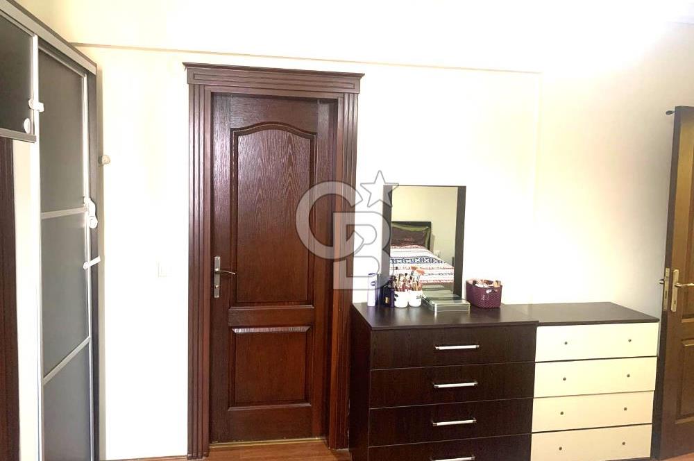 BEYLİKDÜZÜ ADNAN KAHVECİ MAH YENİ AY APARTMANI SATILIK 3+1 DAİRE