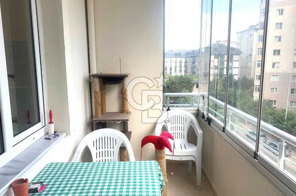BEYLİKDÜZÜ ADNAN KAHVECİ MAH YENİ AY APARTMANI SATILIK 3+1 DAİRE