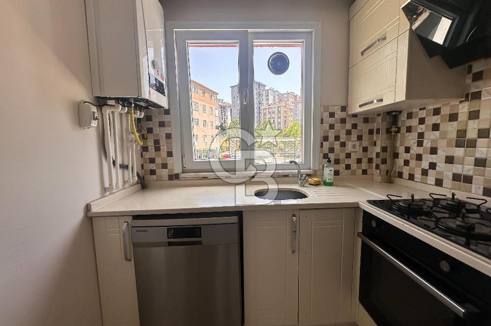 Acıbadem Türk Telekoma Yakın 87m2 Balkonlu Otoparklı 3.Kat