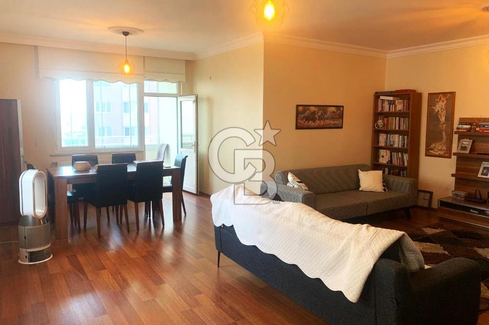 BEYLİKDÜZÜ ADNAN KAHVECİ MAH YENİ AY APARTMANI SATILIK 3+1 DAİRE