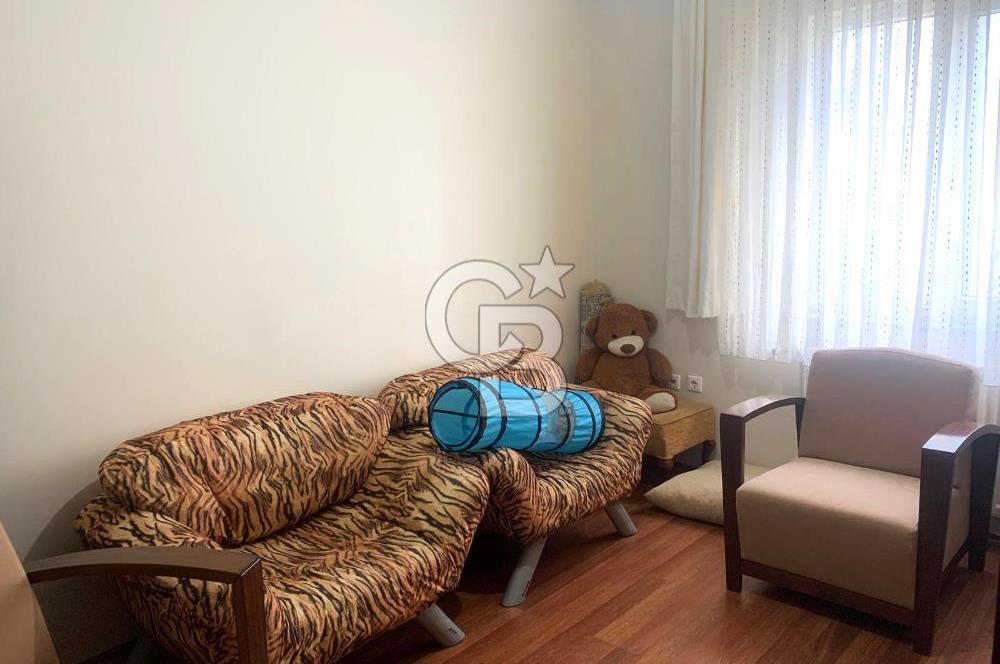 BEYLİKDÜZÜ ADNAN KAHVECİ MAH YENİ AY APARTMANI SATILIK 3+1 DAİRE