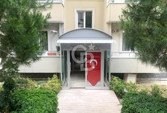 BEYLİKDÜZÜ ADNAN KAHVECİ MAH YENİ AY APARTMANI SATILIK 3+1 DAİRE