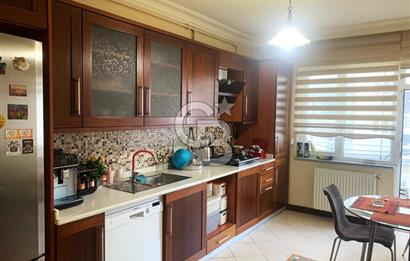 BEYLİKDÜZÜ ADNAN KAHVECİ MAH YENİ AY APARTMANI SATILIK 3+1 DAİRE