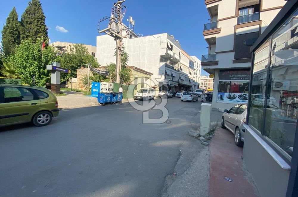 BUCA ADATEPE mah. CADDE ÜZERİNDE SATILIK DEPOLU DÜKKAN