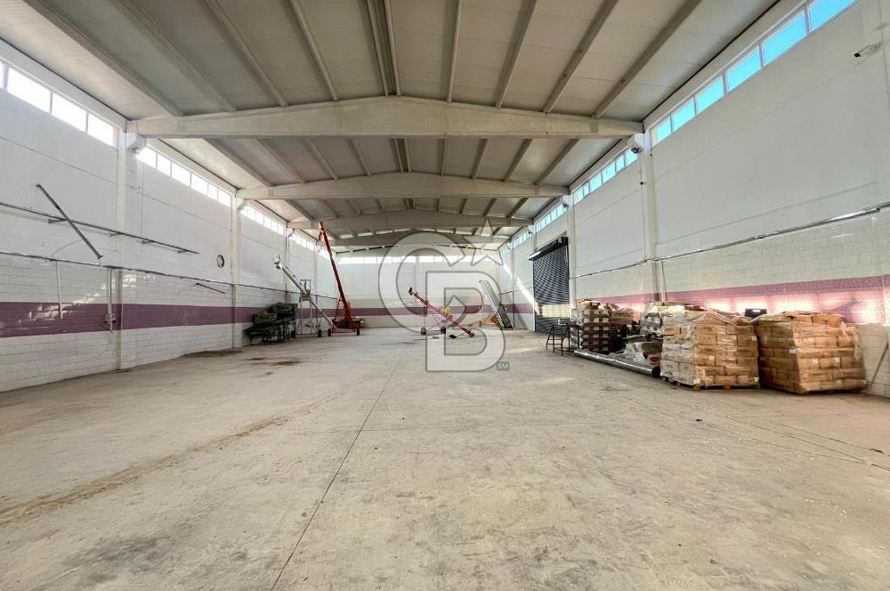 Denizli Çivril' de 3267 M² Arsa İçerisinde 1100 M² Kapalı Depo