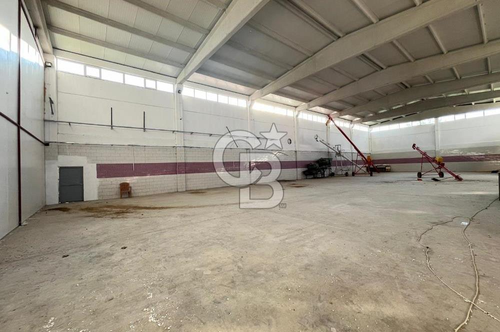 Denizli Çivril' de 3267 M² Arsa İçerisinde 1100 M² Kapalı Depo