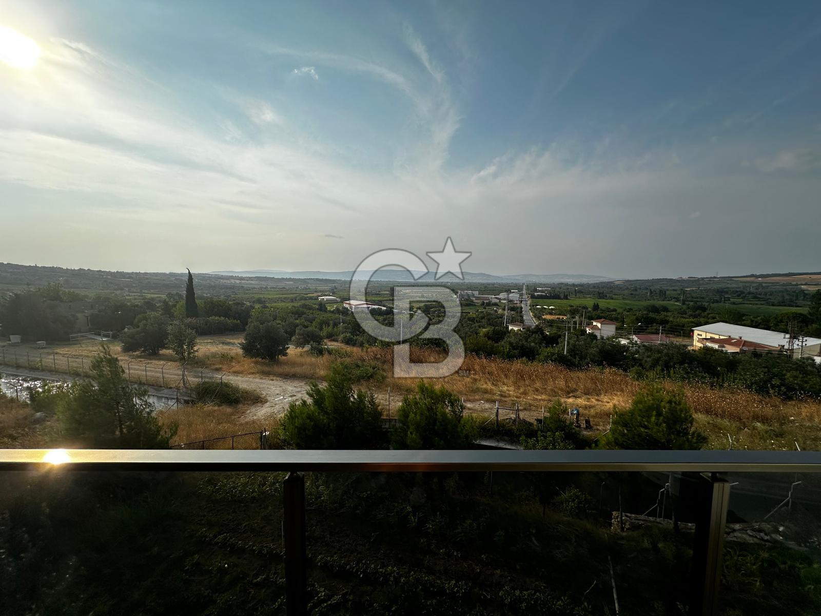 ÇANAKKALE LAPSEKİ UMURBEY 'DE DENİZ MANZARALI SATILIK DAİRE