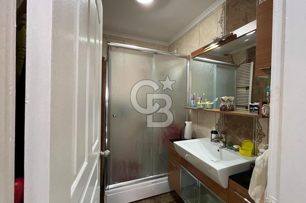 KAVAKLIDERE BANKACI CADDESİ KÖŞE AÇIK OTOPARKLI BİNADA 3+1