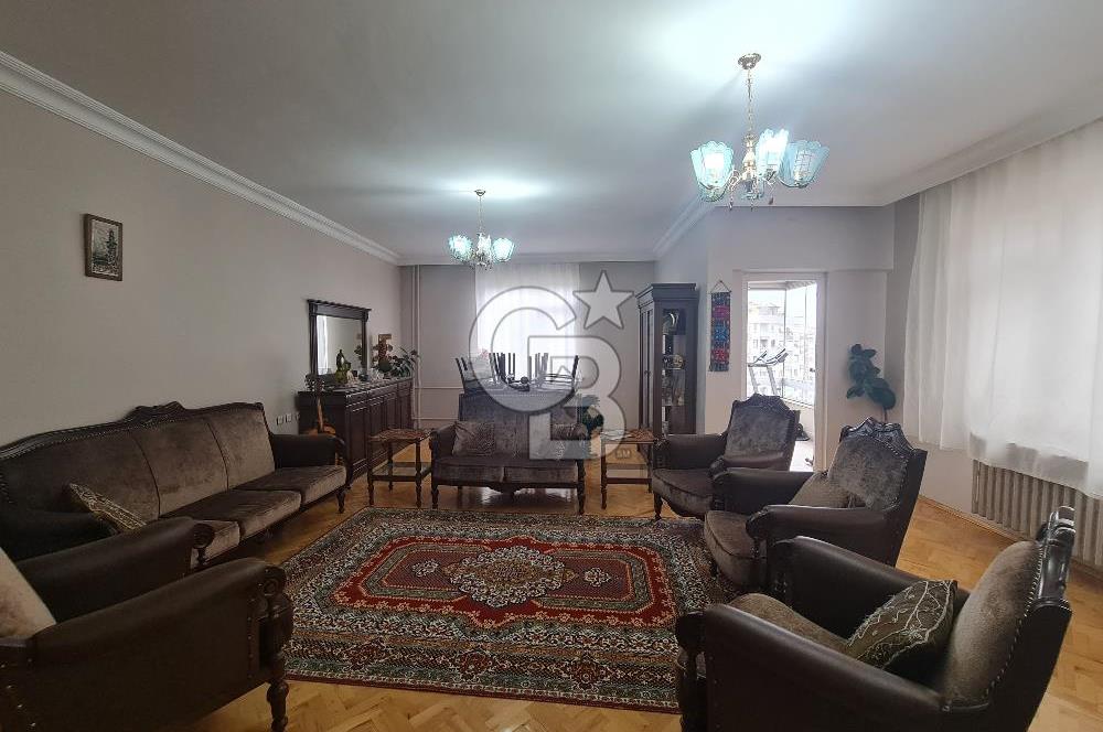NENE HATUN'DA 3+1 GENİŞ SATILIK DAİRE 
