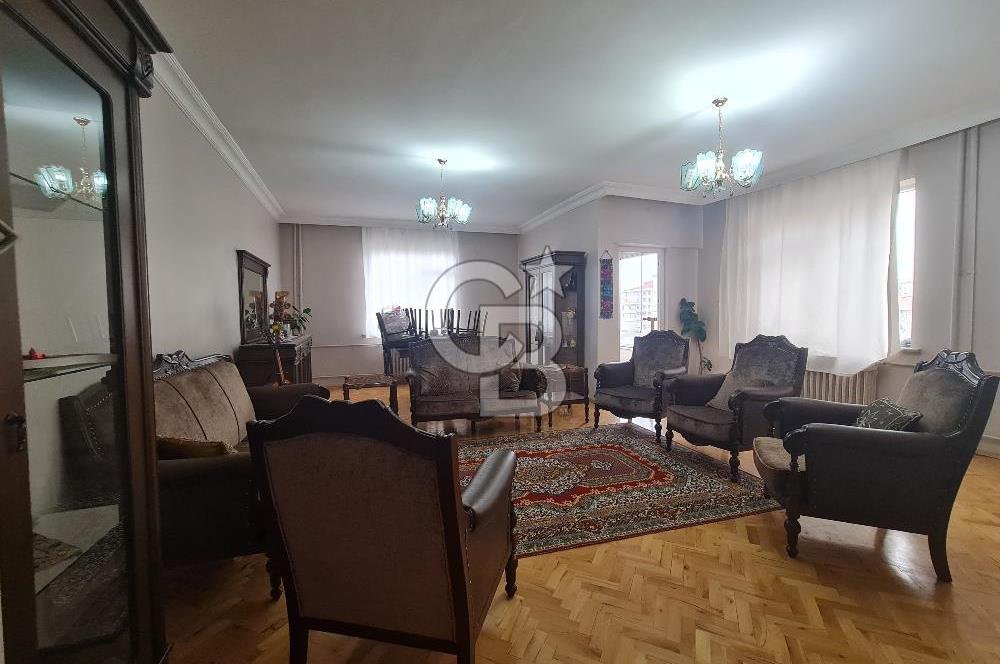 NENE HATUN'DA 3+1 GENİŞ SATILIK DAİRE 