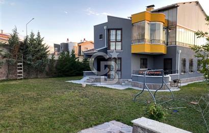ÖzÇağla Sitesi 2 Katlı Villa, 5 Dönüm Arsa ile Birlikte Satılık 