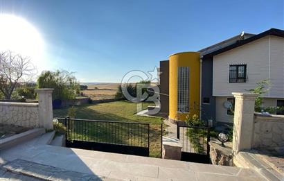 ÖzÇağla Sitesi 2 Katlı Villa, 5 Dönüm Arsa ile Birlikte Satılık 