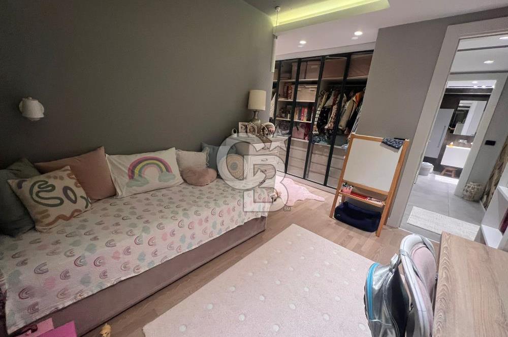 BOSTANLI'DA SATILIK DUBLEKS 5+1 TERASLI OTOPARKLI DAİRE
