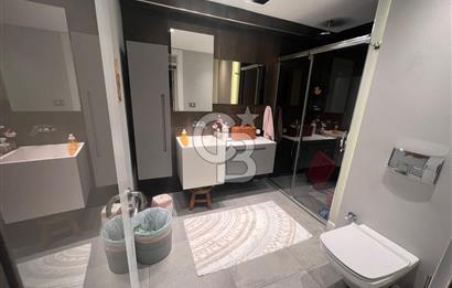 BOSTANLI'DA SATILIK DUBLEKS 5+1 TERASLI OTOPARKLI DAİRE